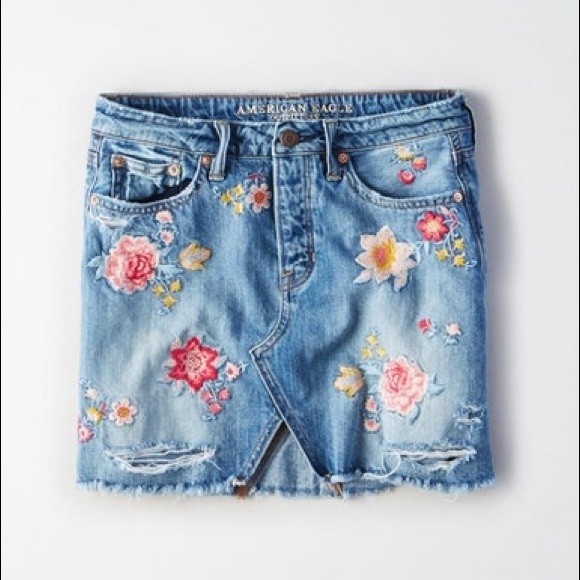 American Eagle Outfitters Dresses & Skirts - AMERICAN EAGLE floral embroidered denim mini high
